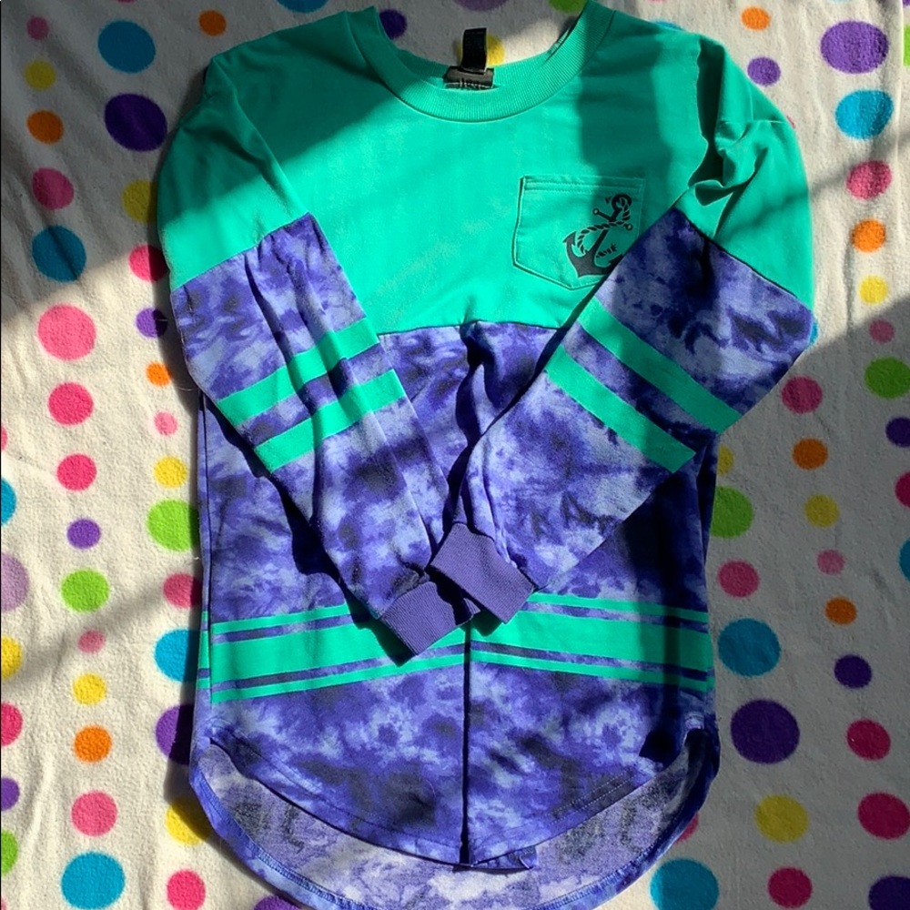 Long sleeve shirt